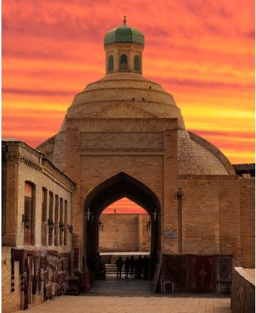 Usbekistan - mellem minareter, ørkensand og bjergtinder
