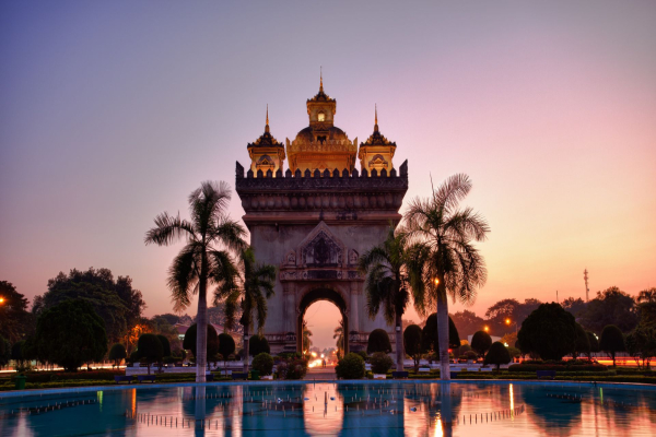 Laos’ kongebyer – Oplev Luang Prabang, Vang Vieng og Vientiane