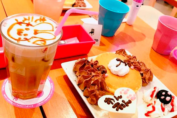 Kawaii cafe-mad - Foto: Purupurucat Kawaii cafe-mad - Foto: Purupurucat