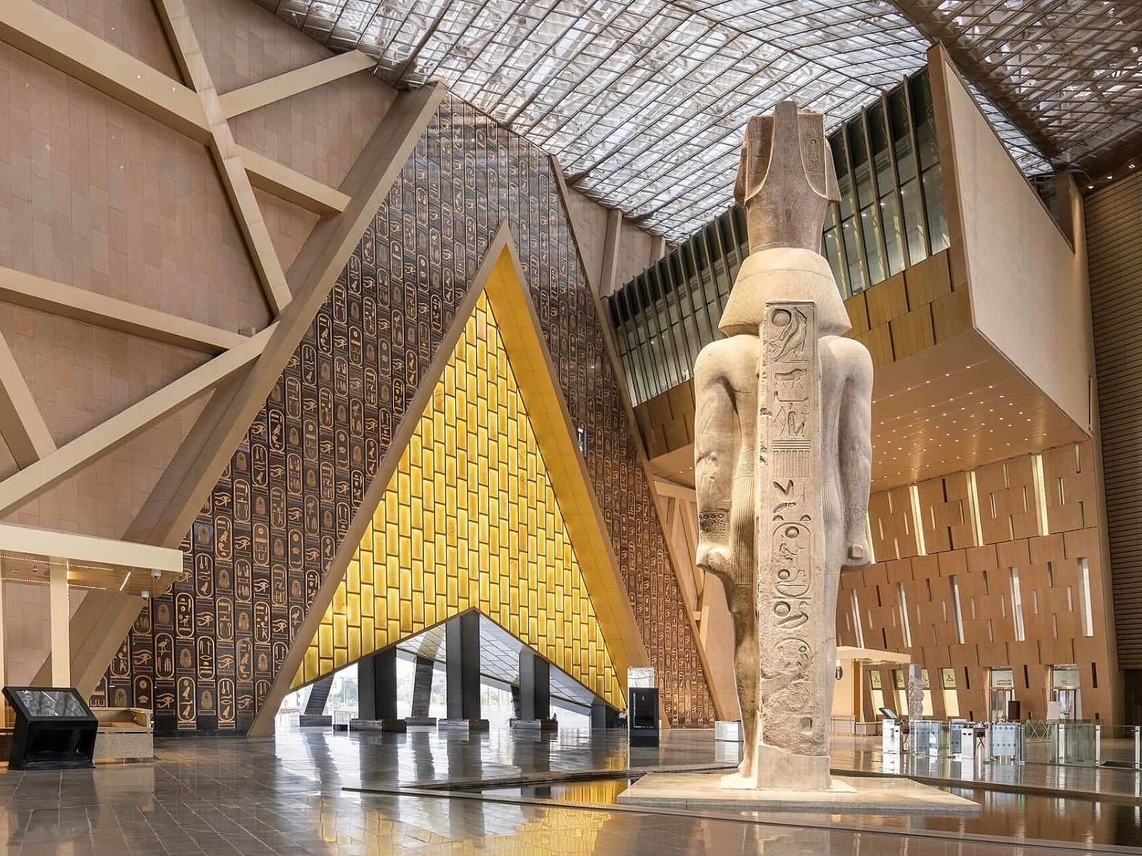 Flot udstilling på Grand Egyptian Museum i Cairo, Egypten. Fotokredit: Grand-Egyptian-Museum-Image-Copyright-Grand Egyptian Museum.png