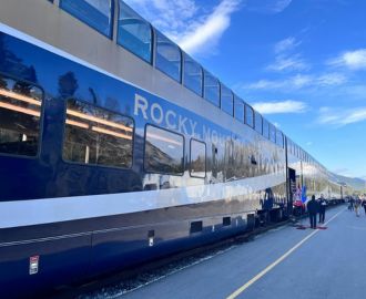 Toget Rocky Mountaineer set ude fra