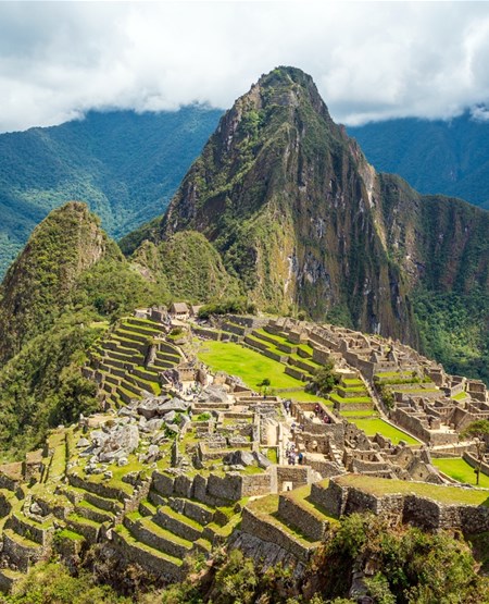 Machu_Picchu_Peru_iStock-1344488404_450-555