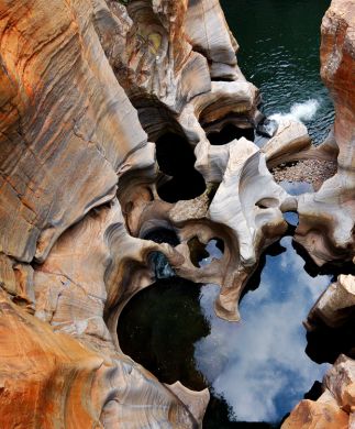 Bourkes_Luck_Potholes_323x390