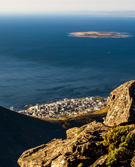 Cape_Town_Robben_Island_iStock-1363867447_450-555