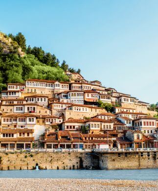 Berat – byen med de tusind vinduer, Albanien