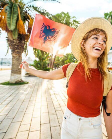 Kvinde_i_Albanien_iStock-1715061627.jpg