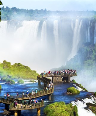 Iguazu_Falls_78597551_323-390