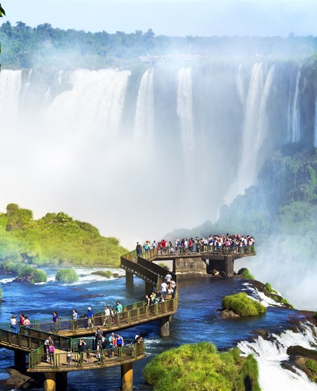 Iguazu_Falls_78597551_450-555