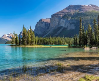 Jasper Nationalpark, Canada Udsigt til vand og bjerge i Jasper Nationalpark, Canada