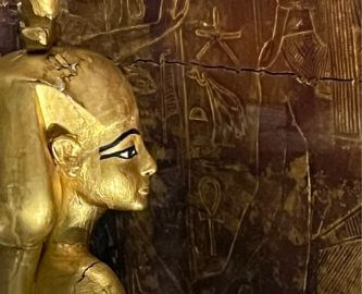 Udstilling i Grand Egyptian Museum i Cairo – eller Kairo som byen på dansk kaldes – Egypten