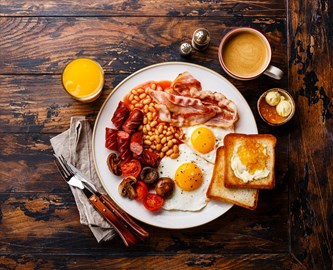 Full_English_breakfast_iStock-641845826_333-270
