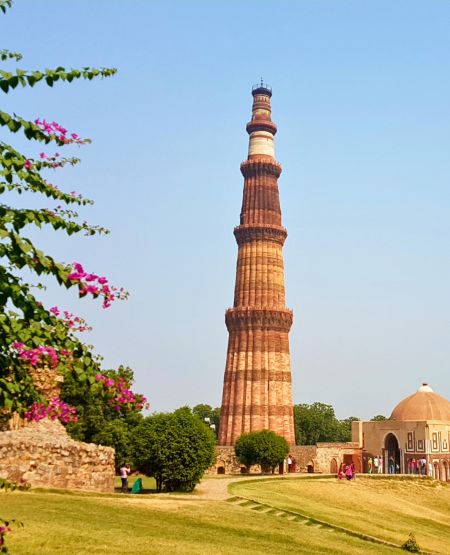 Qutab_Minar_450x555