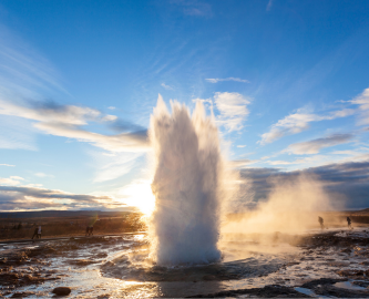 island-strokkur-333x270