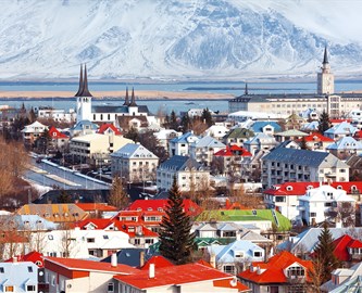 Reykjavik_-_city_view_333-270