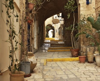 Old_Jaffa_Street_153699387_333-270