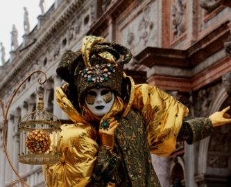 Udklædt til karneval i Venedig