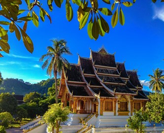 Luang_Prabang_tempel_iStock-1456009468_333-270