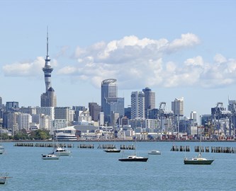 Auckland_skytower_513181527_333-270