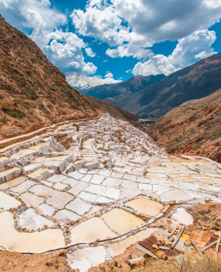 Udsigt over Mara-saltminerne i Andesbjergene i Peru