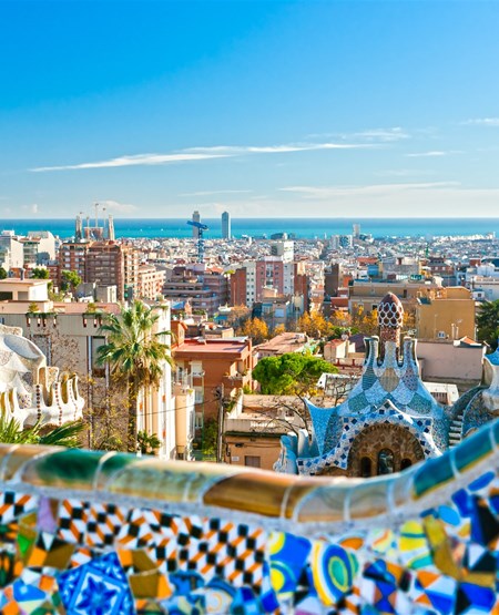 Gaudi_Barcelona_iStock-148543868_450-555