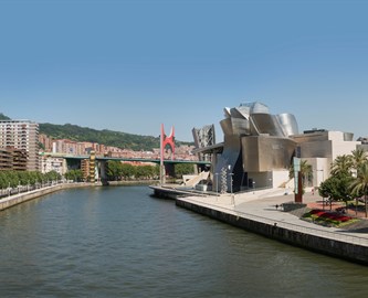 Guggenheim_Bilbao_iStock-479331574_333-270
