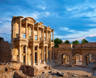 Celsus-biblioteket_i_Efesos_iStock-827662382_333-270