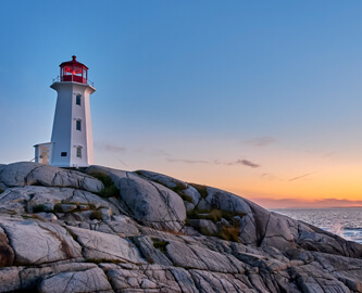 Aftenlys over Peggys Cove fyrtårnet i Nova Scotia Canada