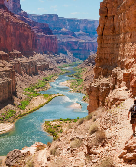 Grand Canyon udsigt med vand i kløfter