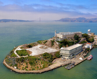 Luftfoto over Alcatraz Island