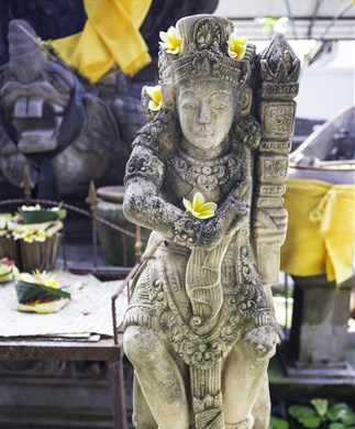 Statue i tempel ved Jimbaran, Bali