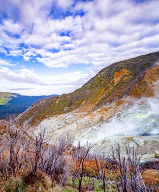 Owakudani bjerge med varme kilder i Hakone, Japan.