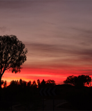 Smuk solnedgang over Ayers Rock/Uluru