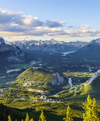 Loftfoto over Banff National Park