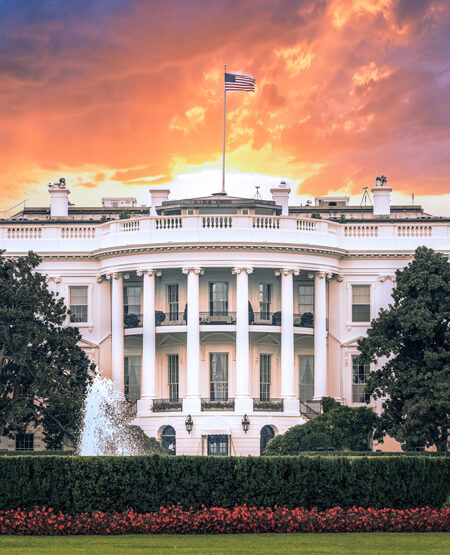 Solnedgang over det hvide hus i Washington D.C.